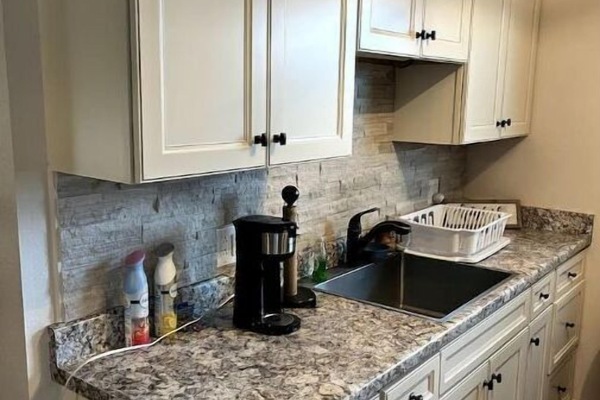 Fridge, microwave, coffee/tea maker, toaster