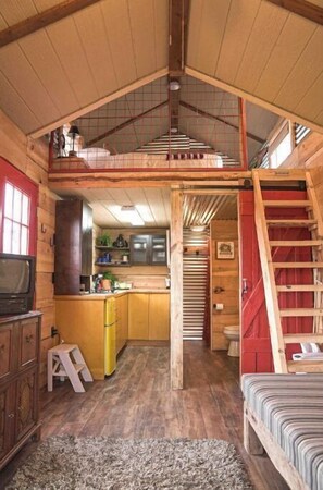 Fridge, stovetop, electric kettle, toaster