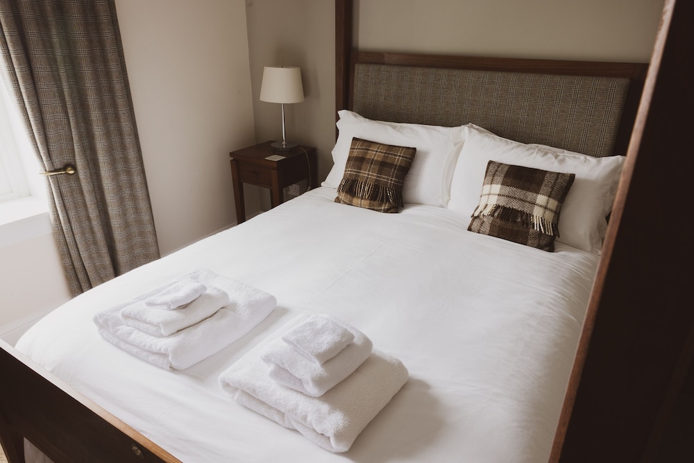 Scalloway Hotel by null