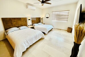 5 bedrooms, iron/ironing board, WiFi, bed sheets - Ocean-View Rooftop Oasis- Pool, Hot Tub, Fire Pits, 5 minutes to beach & DT Cabo (El Tezal)