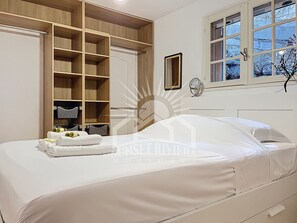 3 chambres, fer et planche à repasser, Wi-Fi, draps fournis