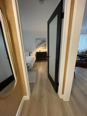 1 chambre, fer et planche à repasser, Wi-Fi, literie fournie