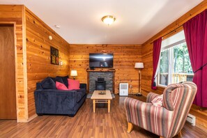 Economy Cottage, Multiple Beds | Soundproofing, free WiFi, bed sheets