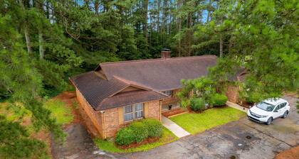 NEW! Cozy newly renovated midcentury modern home