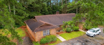 NEW! Cozy newly renovated midcentury modern home