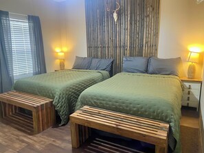 3 sovrum, skrivbord, strykjärn/strykbräda och gratis wi-fi