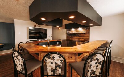 Rental of renovated cottages facing the lake with a magnificent terrace