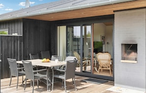 Outdoor dining - Awesome home in Slagelse with WiFi (Slagelse)