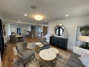 Interior - 7 Bedrooms, 2 Houses all for 1 Price, 5 BR Large House & 2 BR Carriage House (Morgantown)