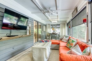 Smart TV, fireplace, video games