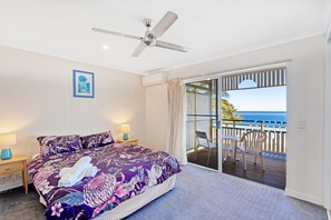 2 bedrooms, travel cot, bed sheets