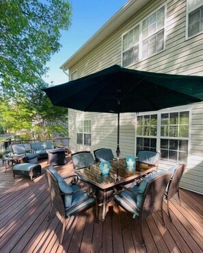 屋外ダイニングエリア