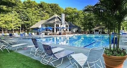Peaceful Retreat in Hidden Valley, PA: Ski Resort, Golf and Trails in Mountain
