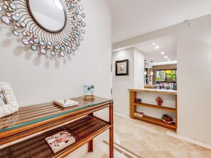 Lobby - 2 Bedroom Resort View - Platinum (Lahaina)