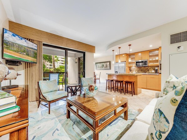 TV - 2 Bedroom Resort View - Platinum (Lahaina)