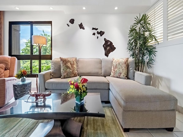 TV - 2 Bedroom Resort View - Gold (Lahaina)