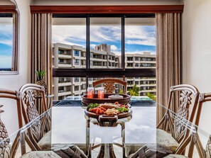 تناول الطعام