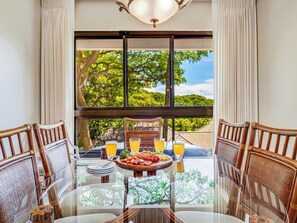 Dining - 2 Bedroom Ocean View - Gold (Lahaina)