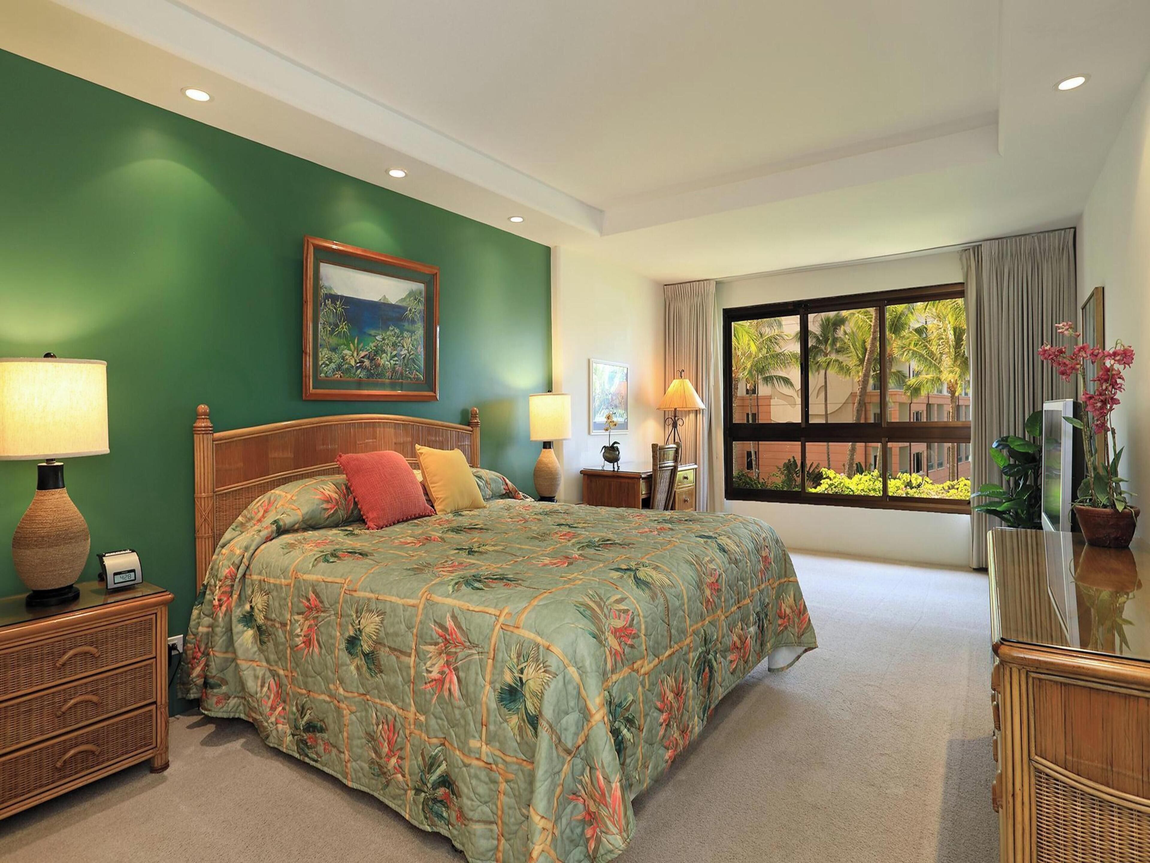 2 bedrooms, desk, iron/ironing board, WiFi