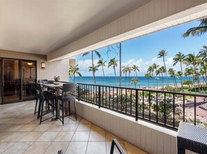 Outdoor dining - Ocean Views, Island Decor - Professionally Managed (Lahaina)