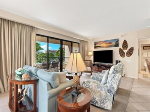 Living Room - Kaanapali Alii 455 | Hot Tub | Pool | Sunrise Views (Lahaina)
