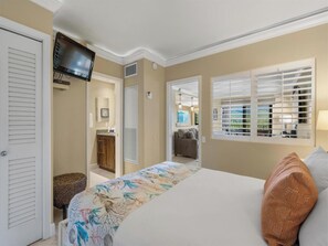 3 bedrooms, desk, iron/ironing board, WiFi