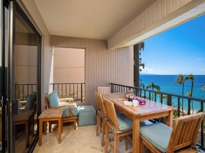 تناول الطعام بالخارج