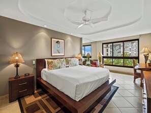 2 bedrooms, desk, iron/ironing board, WiFi