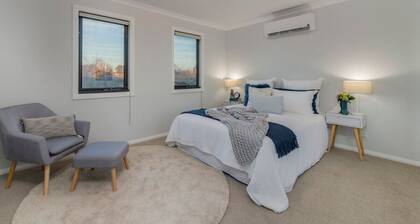 Merchant's Court: Central 3 bedroom townhouse!