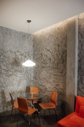 Exclusive Room | In-room dining
