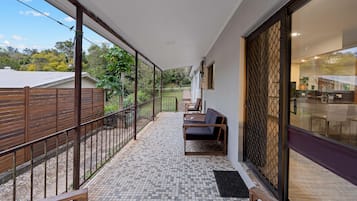 Luxury House | Terrace/patio