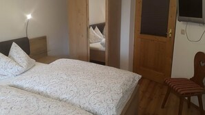 2 Schlafzimmer, Internetzugang, Bettwäsche