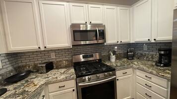 Réfrigérateur, distributeur de glaçons