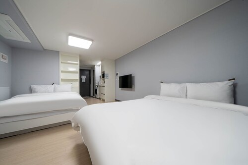 Myeongga Ubleth Hotel