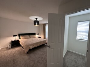 4 bedrooms, WiFi, bed sheets