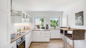 KylskÄp, ugn, spishÀll och diskmaskin