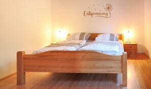 3 bedrooms, free WiFi, bed sheets