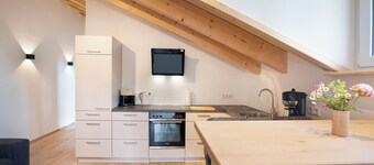 Apartment 'Ferienwohnung Wendelsteinblick' with Mountain View, Balcony and Wi-Fi