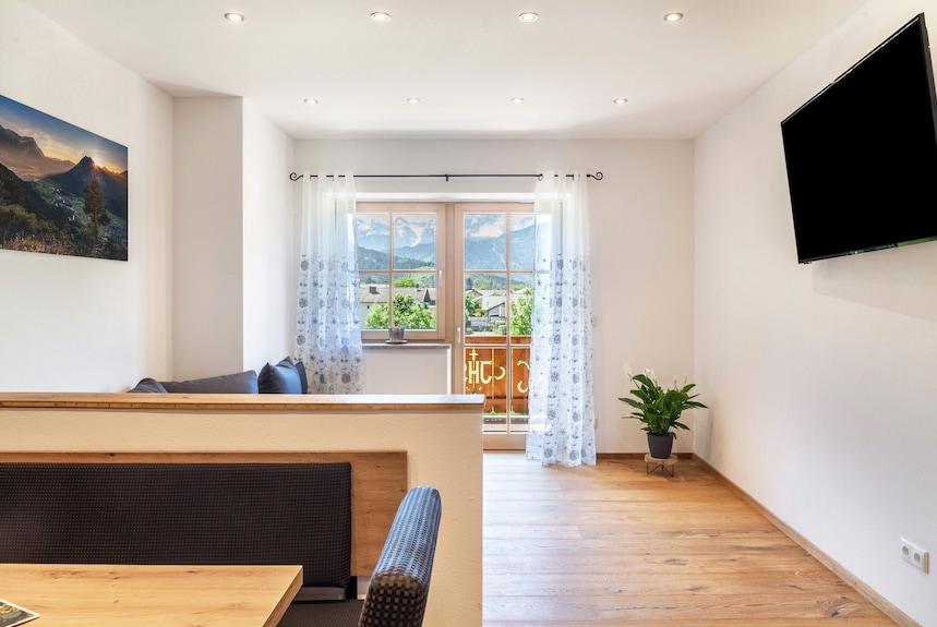 Ferienwohnung "Vrenal" Rund-um-bergblick Bis Zur Zugspitze Im Neubau Mit Balkon Und Wlan - Farchant