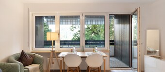 Holiday Apartment "in Ruhiger Aussichtslage" with Balcony & Wi-Fi