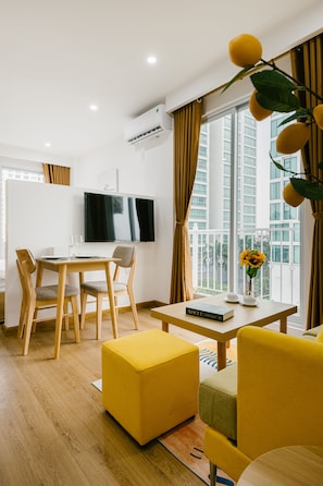 Estudio exclusivo | Escritorio, insonorización, tabla de planchar con plancha y wifi gratis 
