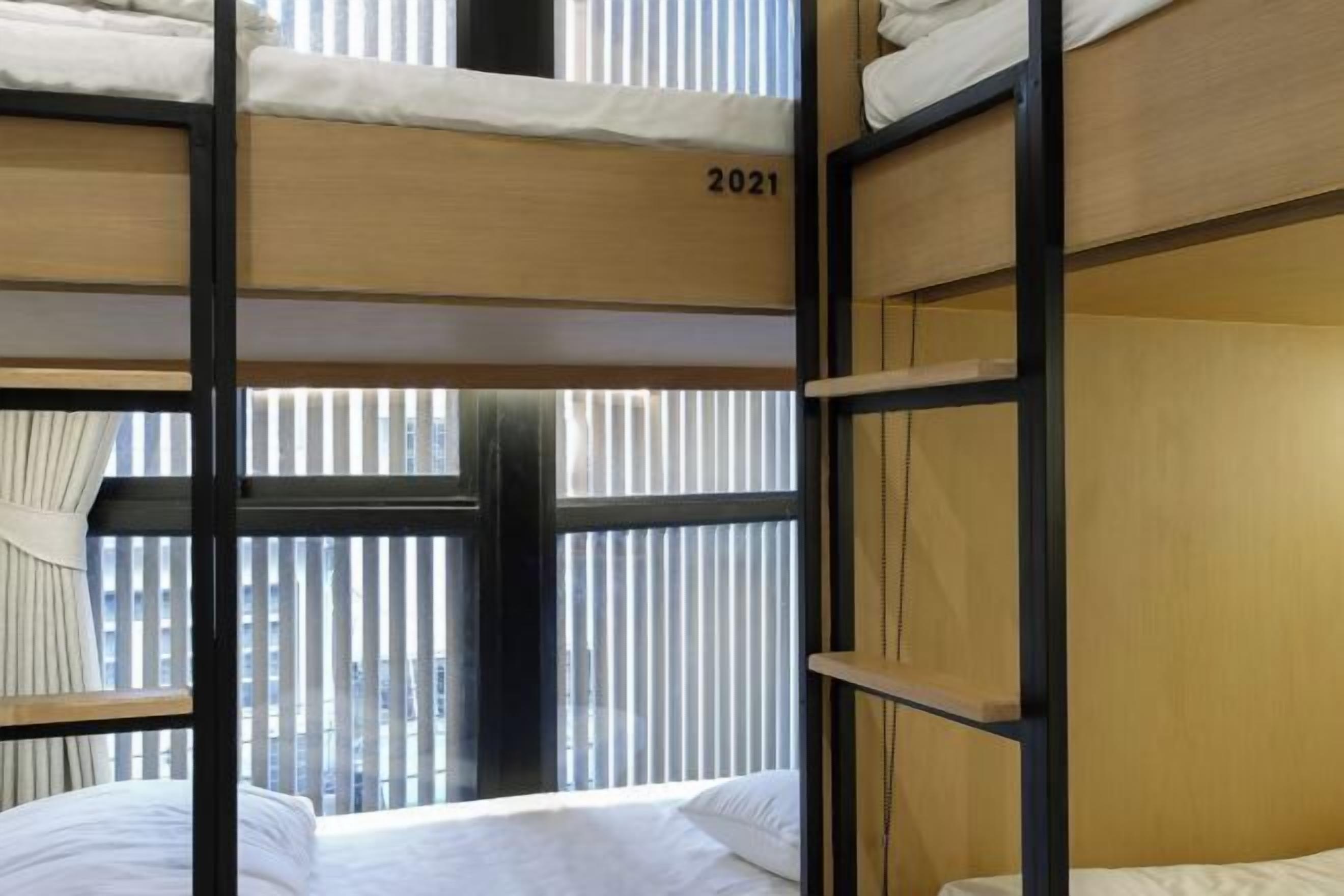 Literie de qualité supérieure, bureau, Wi-Fi gratuit, draps fournis