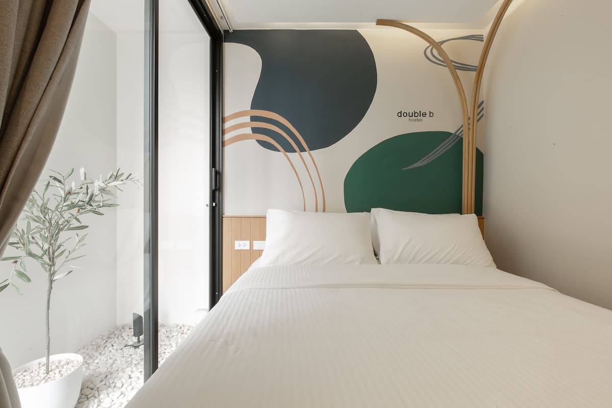 Kamar Standar, 1 Tempat Tidur Queen, Bebas Asap Rokok, ensuite | Seprai premium, meja kerja, Wi-Fi gratis, dan seprai linen