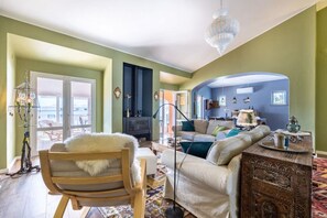 スマートテレビ、暖炉