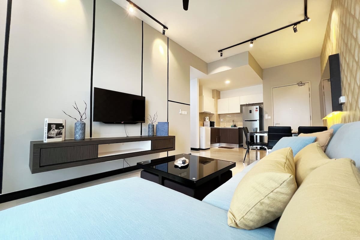 Familie appartement, 2 slaapkamers, bad, uitzicht op zee | Woonruimte | Een smart-tv, Netflix en streamingdiensten