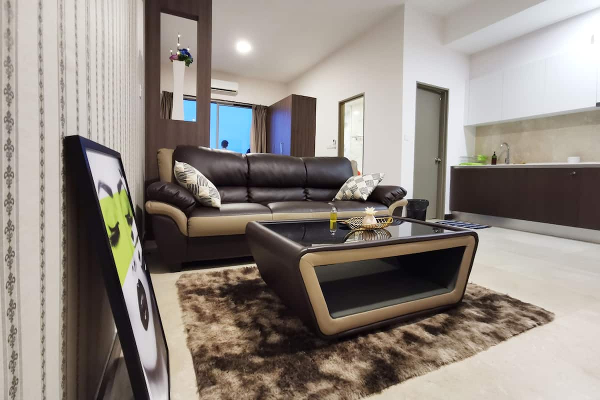 Premium studio, bad, gedeeltelijk uitzicht op zee | Woonruimte | Een smart-tv, Netflix en streamingdiensten