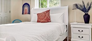 4 bedrooms, desk, iron/ironing board, free WiFi