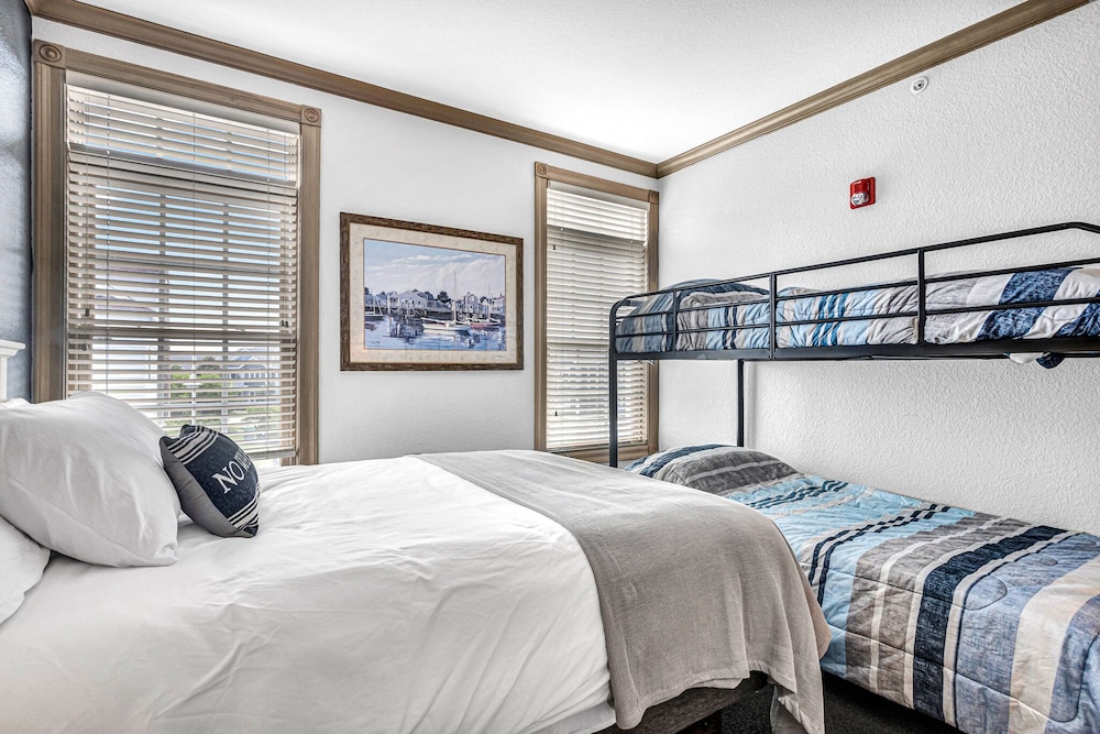 Perfect Paradise Luxury Beachfront Condo! Sheboygan Vrbo