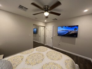 1 camera, Wi-Fi, lenzuola