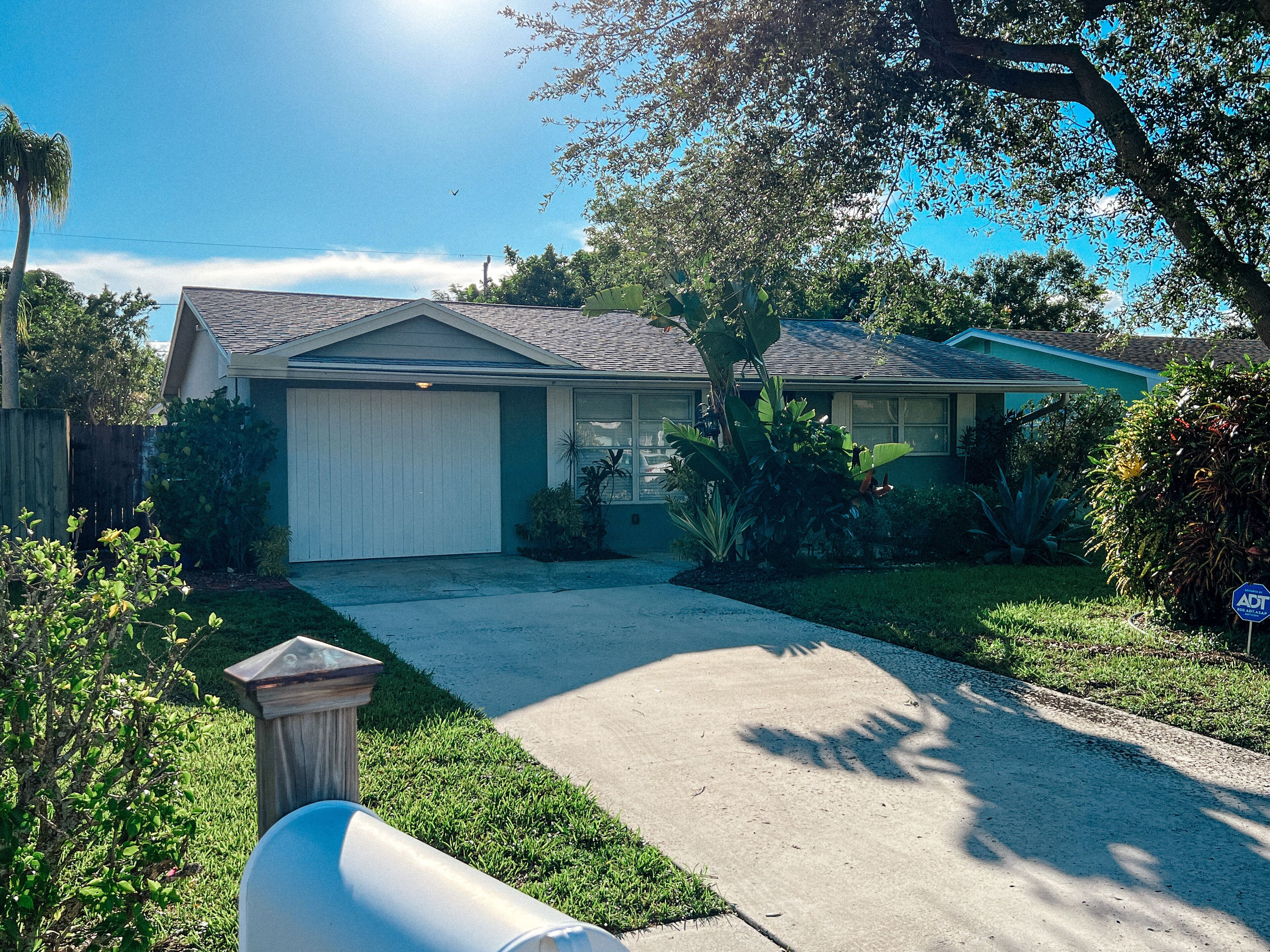 Cozy 3 Bedroom House Close to Beach